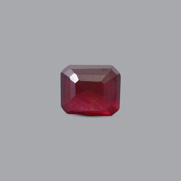 Ruby - 9 Carat