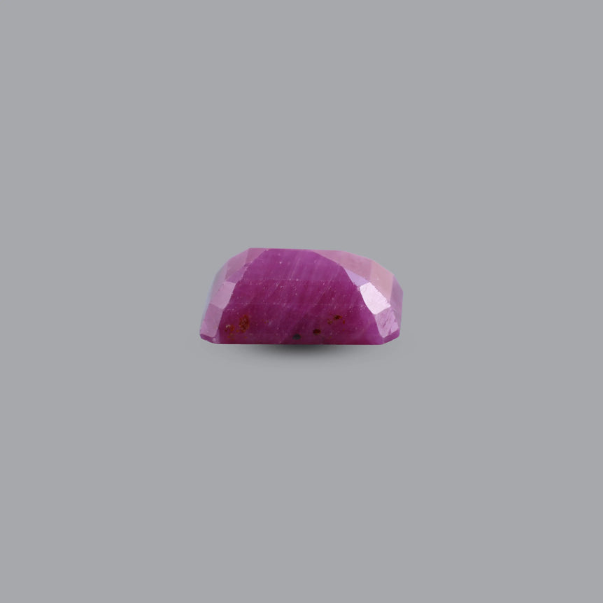 African Ruby - 9 Carat