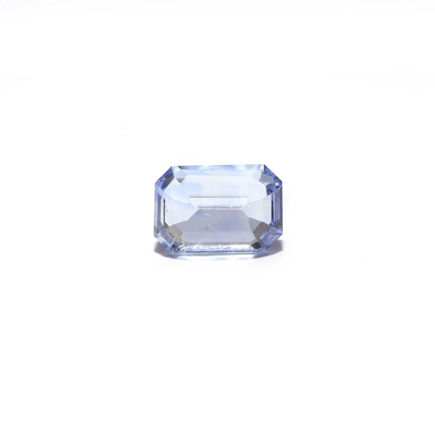 Blue Sapphire - 3.74 Carat
