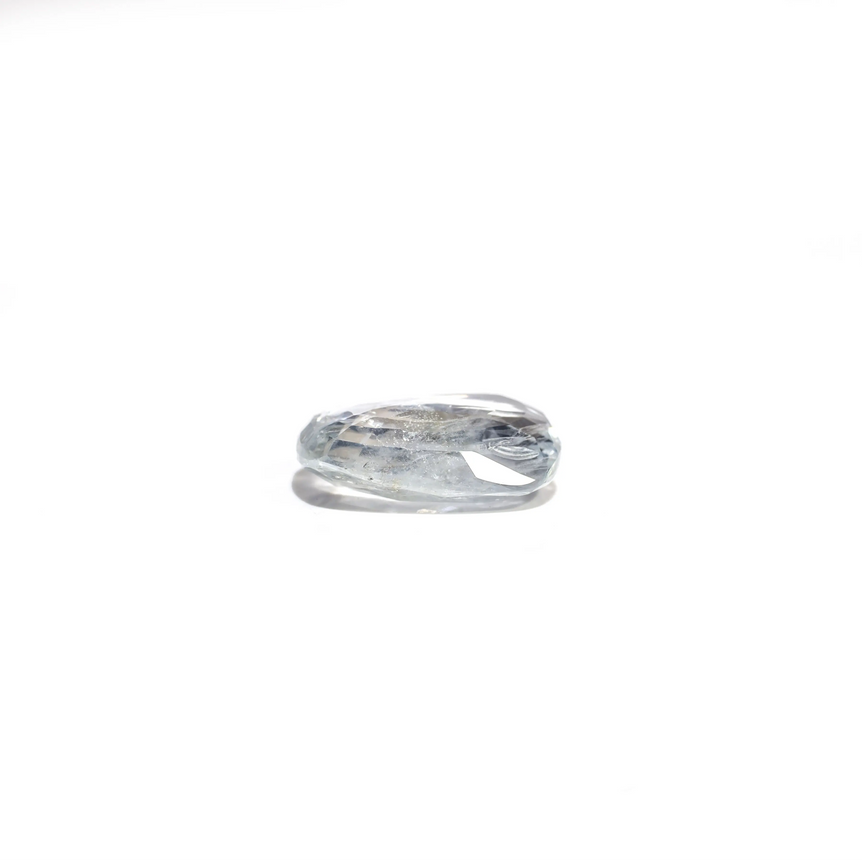 Blue Sapphire - 4.05 Carat