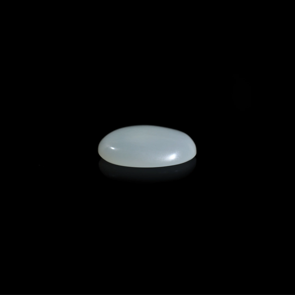 Moonstone - 27.45 Carat