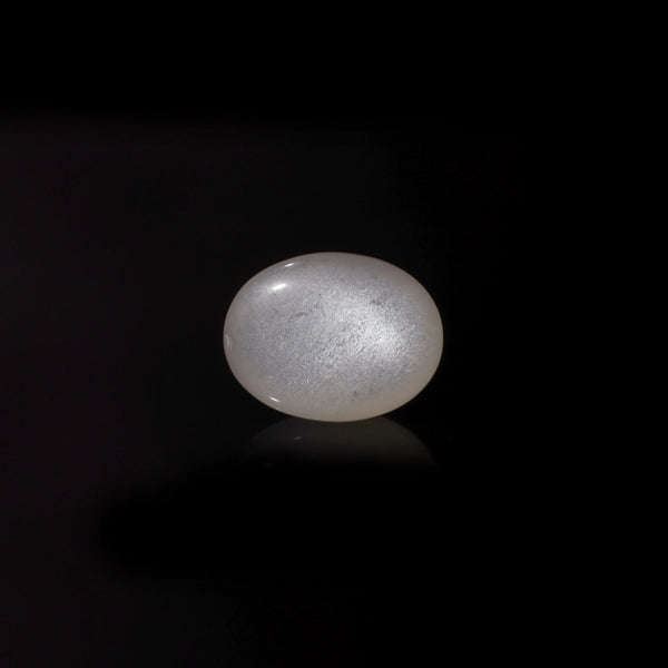 Moonstone - 3.8 Carat