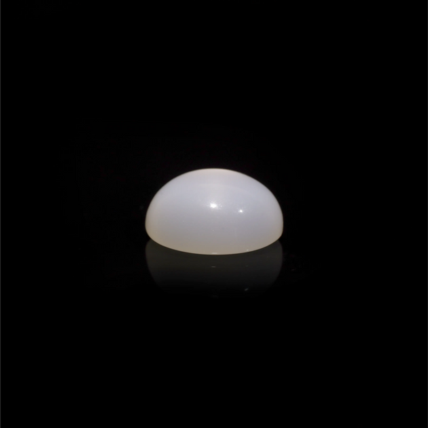 Moonstone - 3.9 Carat