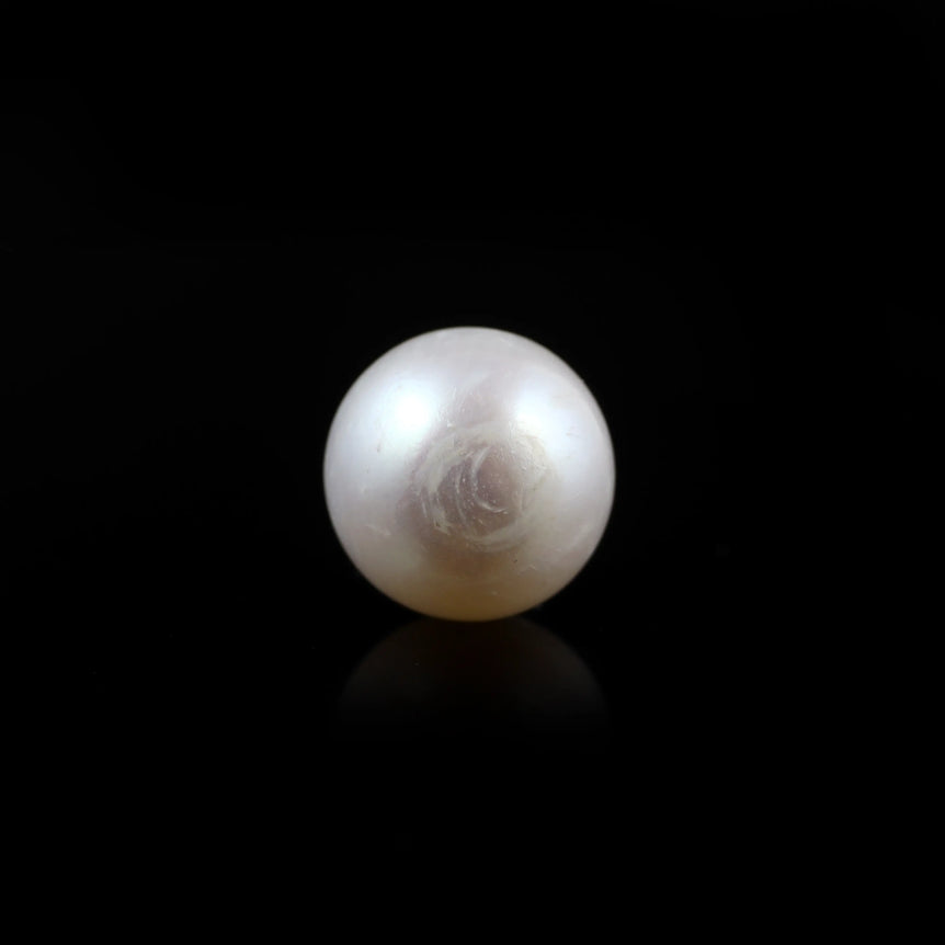 Pearl - 5.55 Carat