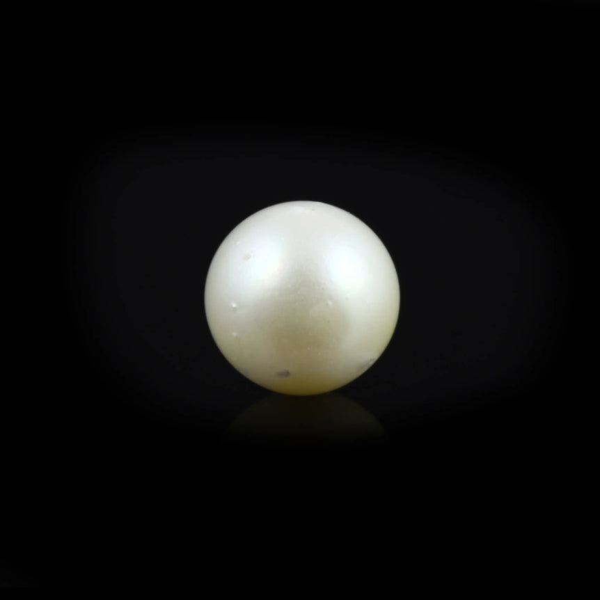 Pearl - 8.7 Carat