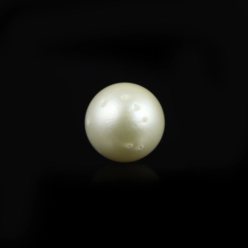 Pearl - 8.65 Carat