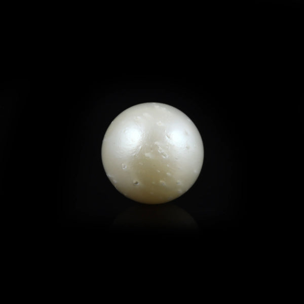 Pearl - 9.8 Carat