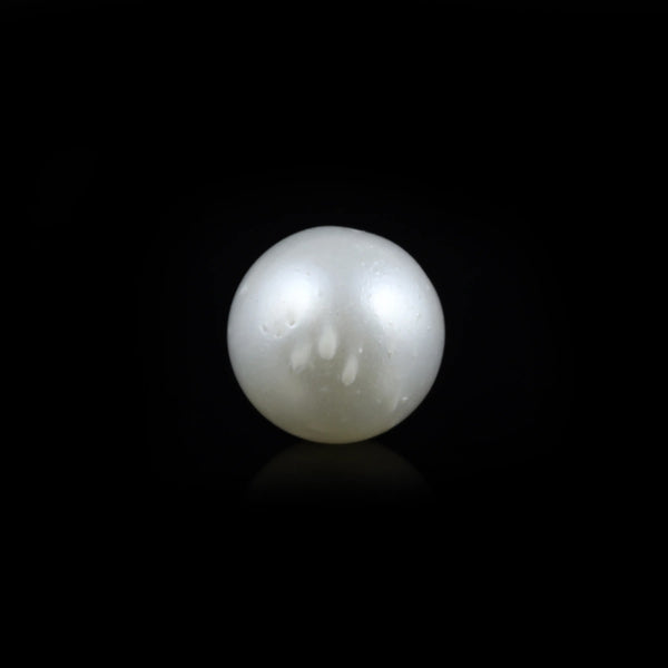 Pearl - 8.7 Carat