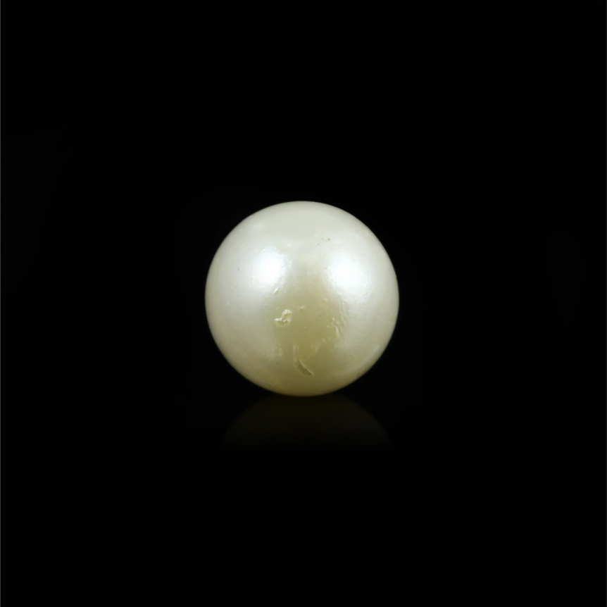 Pearl - 7.9 Carat