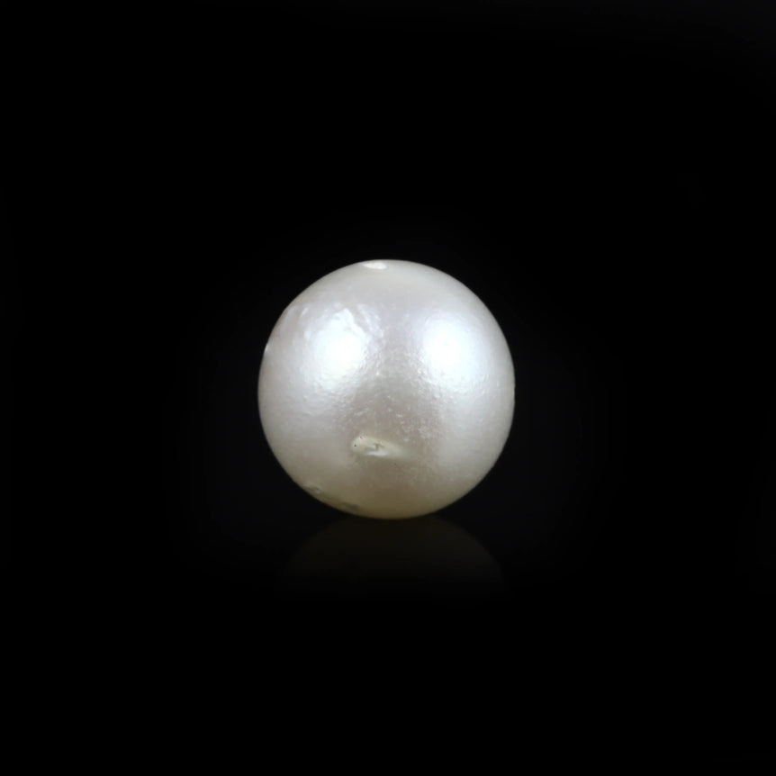 Pearl - 9.7 Carat