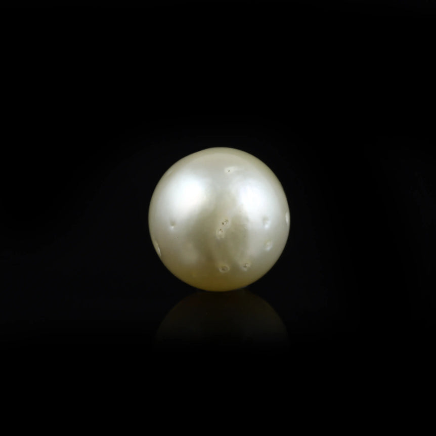 Pearl - 8.4 Carat