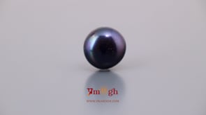 Black Pearl (Tahiti) - 7.55 Carat