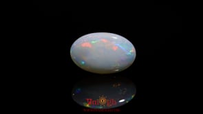 Opal - 3.95 Carat