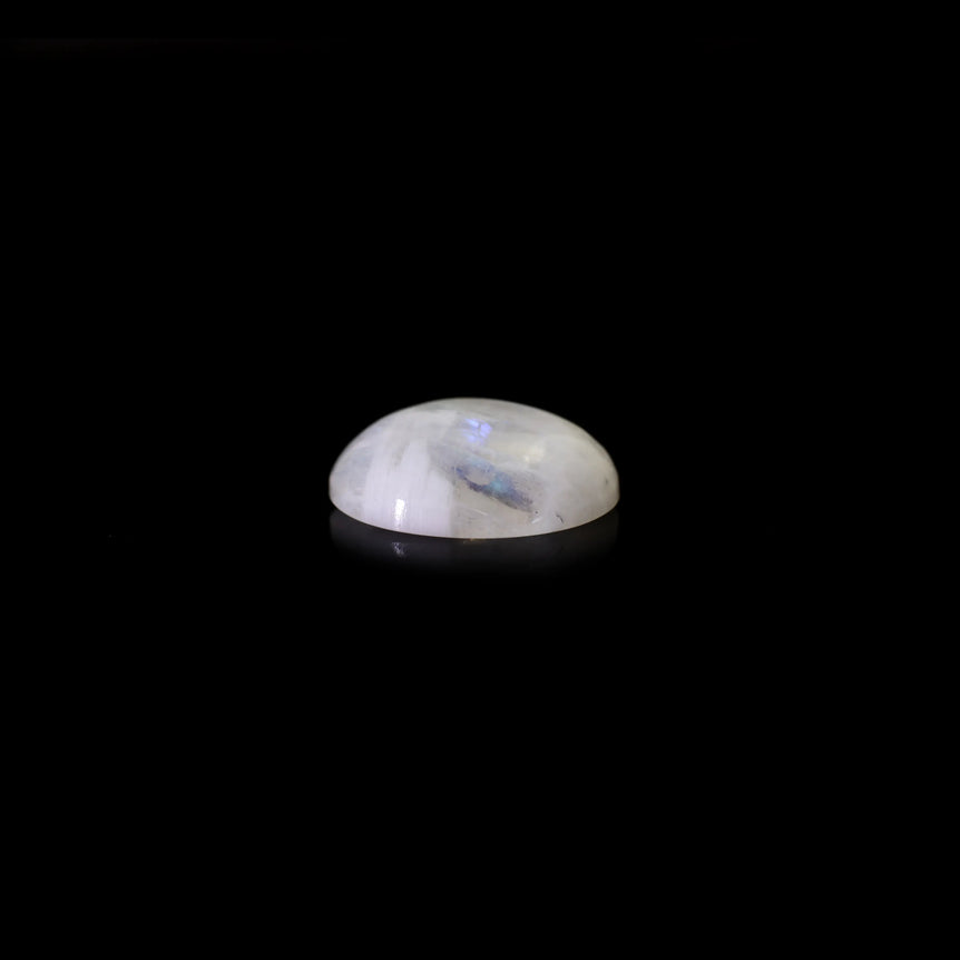 Rainbow Moonstone - 7.8 Carat - Pramogh