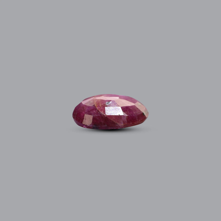 African Ruby - 4.05 Carat - Pramogh