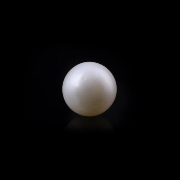 Pearl - 3.98 Carat