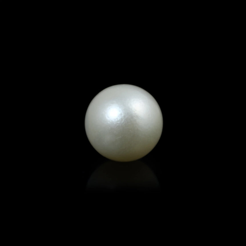 Pearl - 9.9 Carat