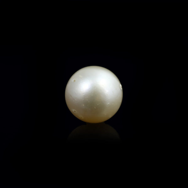 Pearl - 8.5 Carat