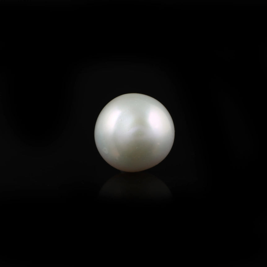 Pearl - 6.9 Carat