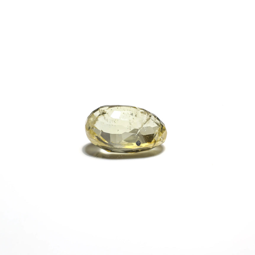 Yellow Sapphire - 4.88 Carat