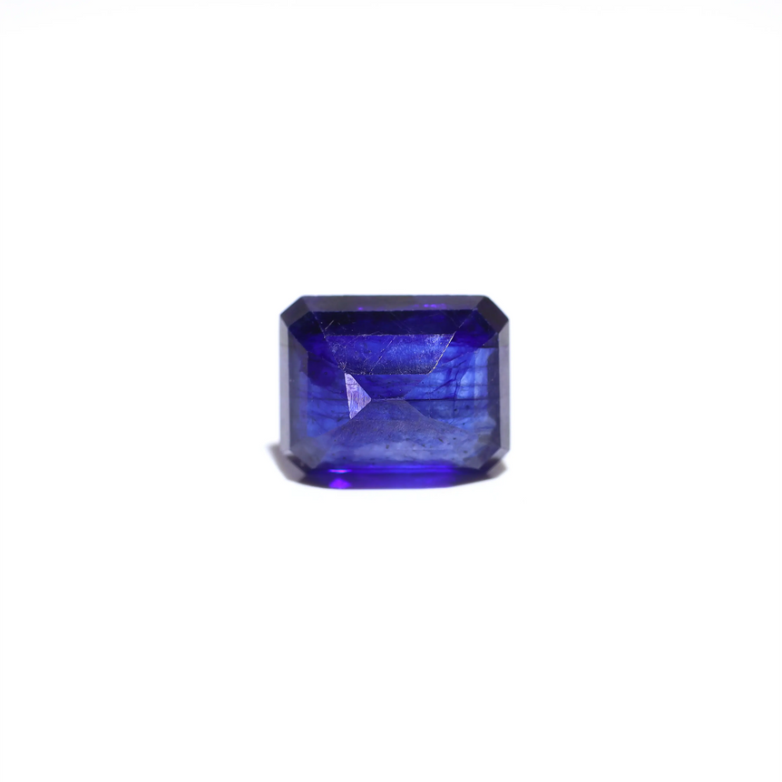 Blue Sapphire - 3.9 Carat